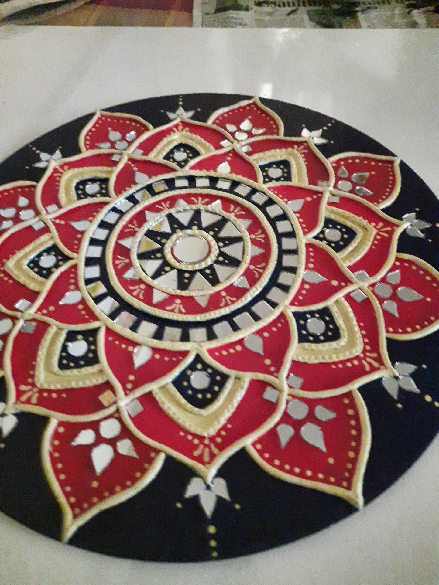 lippan,wall plate,wall decor