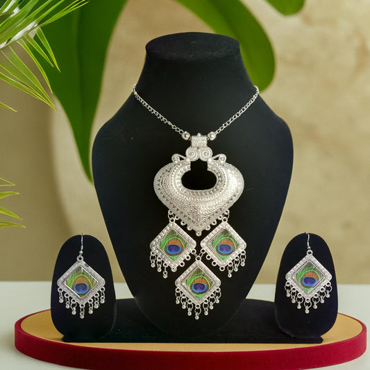 Meenakari Silver Oxidize Peacock Pendant Set | Traditional Ranihaar/Necklace/Pendant | for Girls and Women.