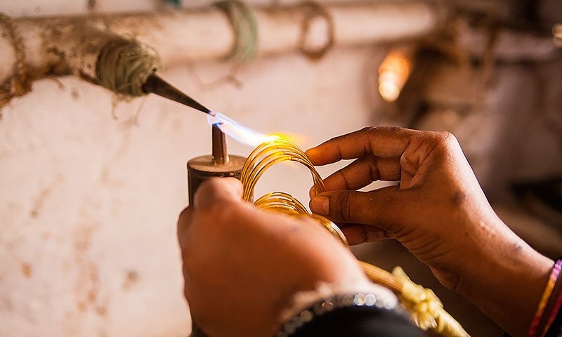 Handicraft Industries in Rural India: A Pillar of the Economy gaonkasaman