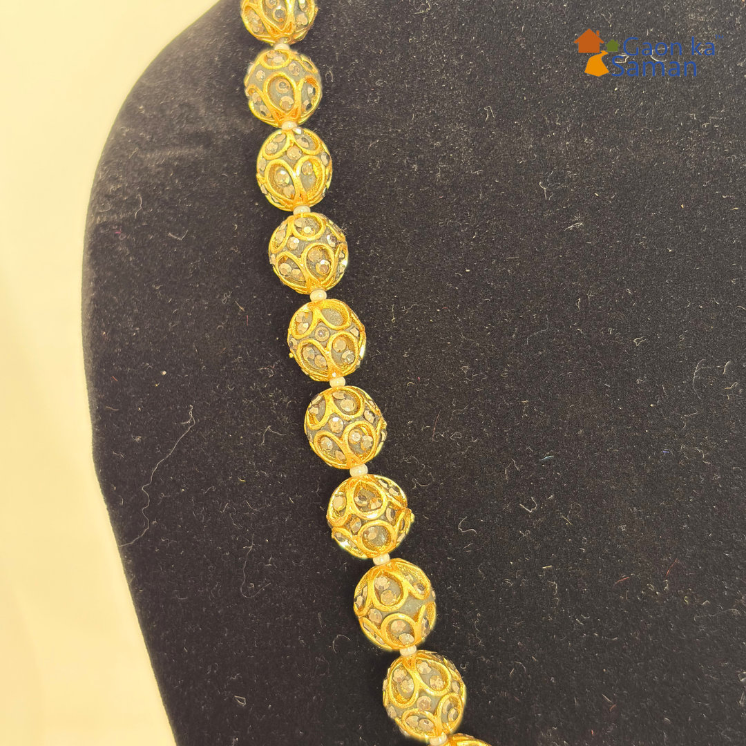 Gold Plated Stone Studded & Beaded Jewellery Set