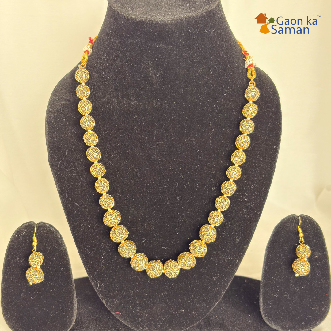 Gold Plated Stone Studded & Beaded Jewellery Set