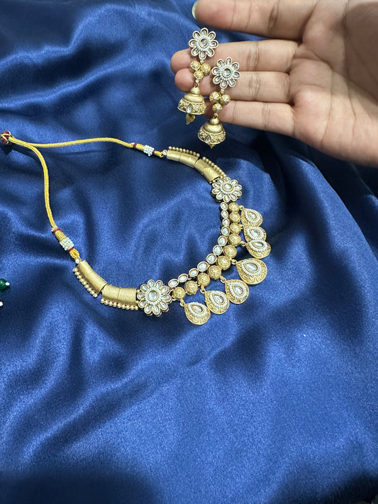 Teardrop Kundan Necklace | Gold-Plated | Choker Set Kundan | Traditional jewelery | Kundan choker\Necklace\Choker set | For Women and Girls.