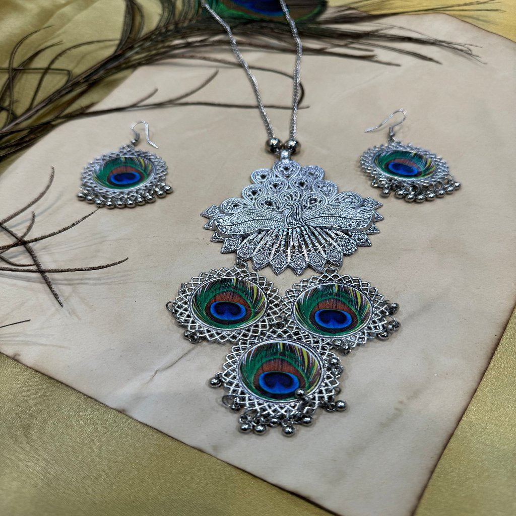 Silver Oxidized Dancing Peacock Pendant | Traditional Ranihaar/Necklace/Pendant | for Girls and Women.