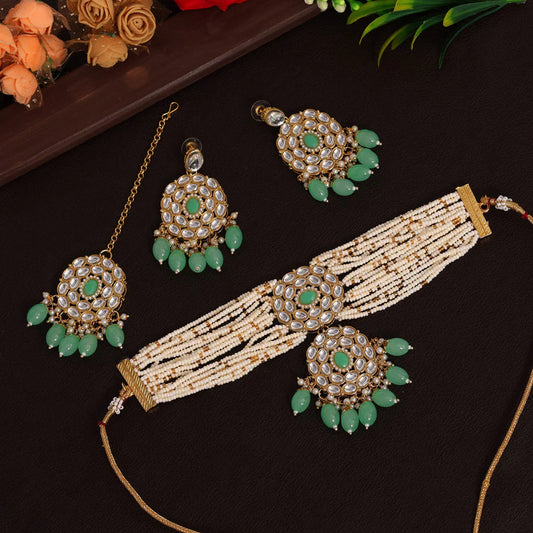 Parrot Green Color Choker Kundan Necklace Set