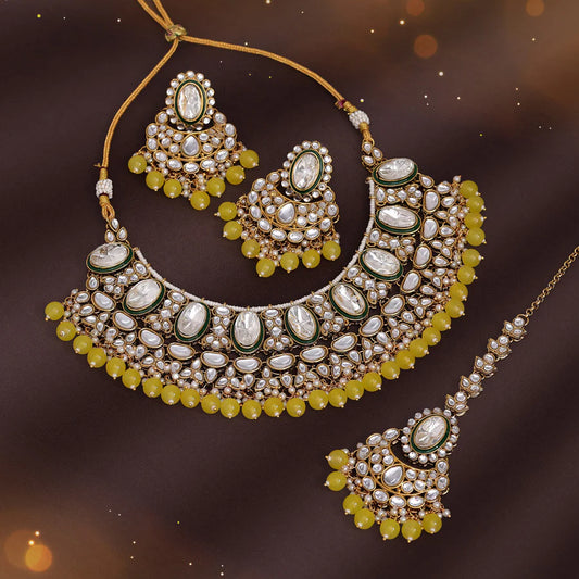 Yellow and Green Color Kundan Necklace Set