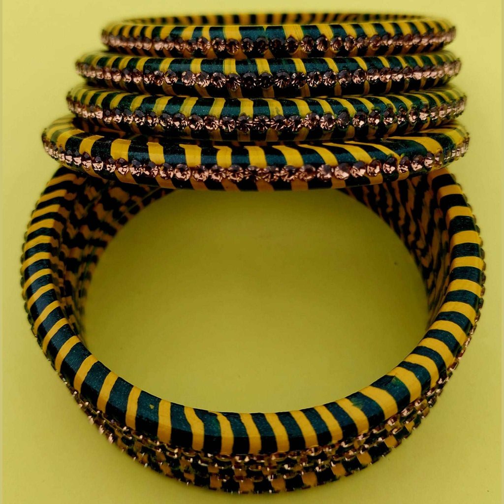 Lehariya lac bangri with topaz fitted gaonkasaman