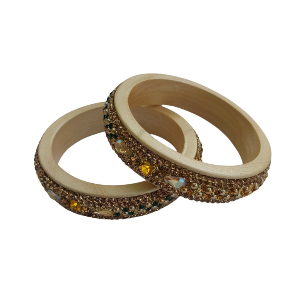 Traditional Pearls and Stoned Studded Cream Lakh/Lac Bangle/Kada/Chura For Women And Girls gaonkasaman