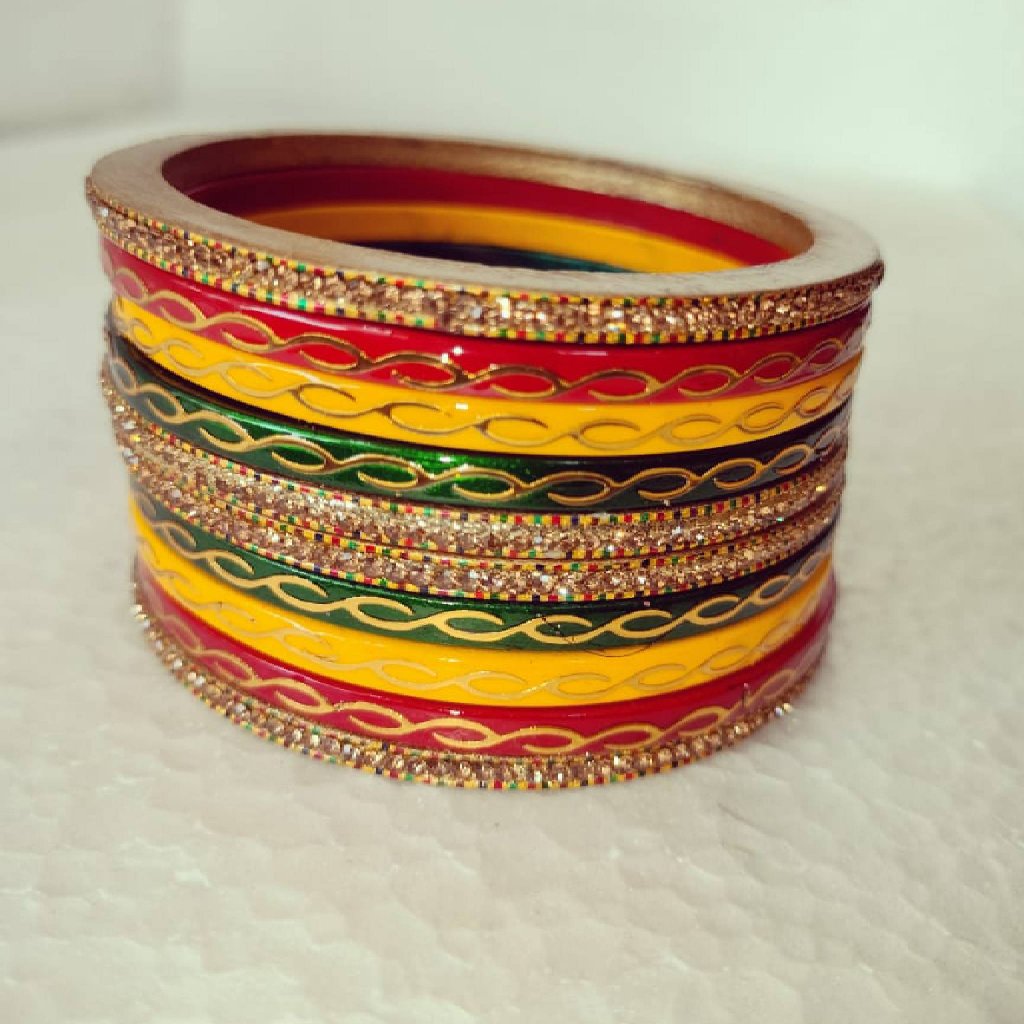 Traditional Red Green Yellow with golden-work Lakh Bangle/churra/kadda set for Women & Men gaonkasaman