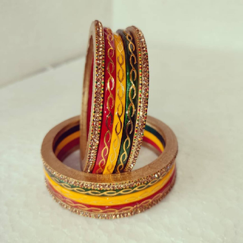 Traditional Red Green Yellow with golden-work Lakh Bangle/churra/kadda set for Women & Men gaonkasaman