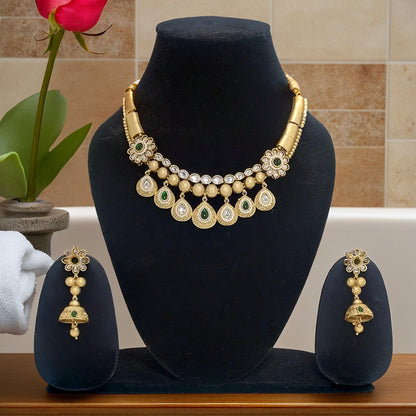 Teardrop Kundan Necklace | Gold-Plated | Choker Set Kundan | Traditional jewelery | Kundan choker\Necklace\Choker set | For Women and Girls.