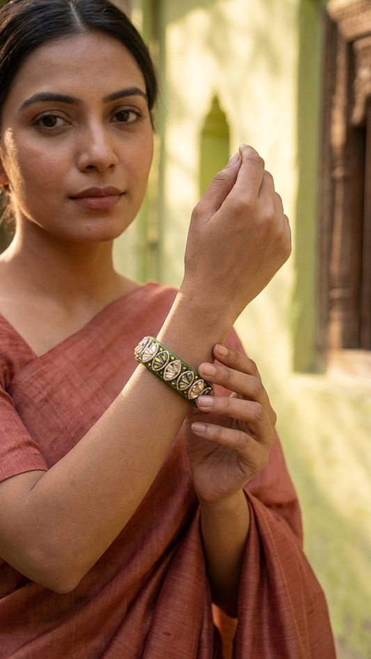 Rajasthani Traditional Mehandi colour Lac Kada Bangles For Women & Girl With Latest Kundan Design